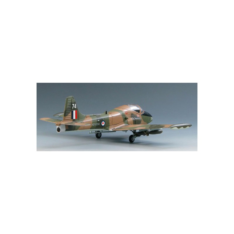 Char miniature Die Cast au 1/72 Strikemaster Mk.88 1/72