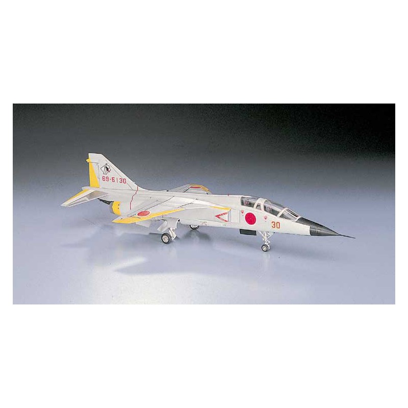 Maquette d'avion en plastique C4 Mitsubishi T-2 1/72