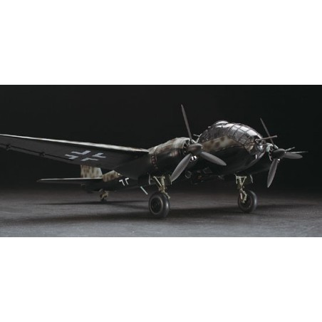 Maquette d'avion en plastique JUNKERS Ju188A/E 1/72