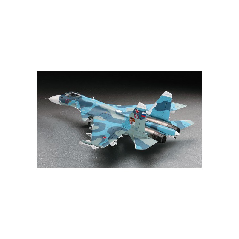 Maquette d'avion en plastique Su-33 FLANKER D 1/72