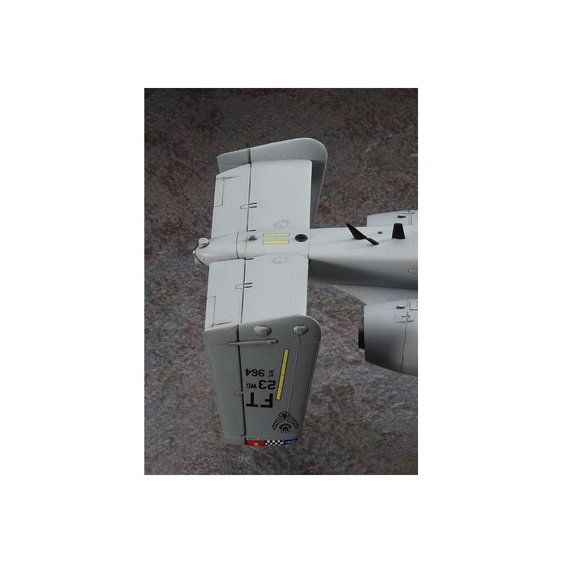 Maquette d'avion en plastique A-10C Thunderbolt II 1/72