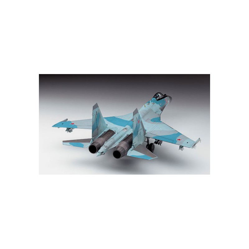 Maquette d'avion en plastique Su-35S Flanker 1/72