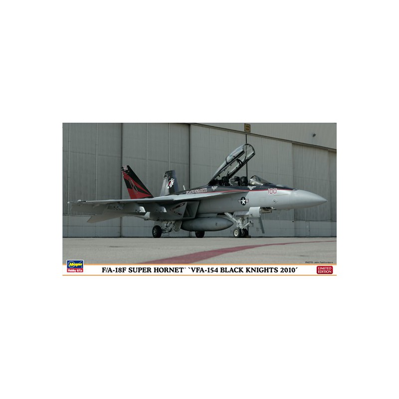 Maquette d'avion en plastique F/A-18F VFA-154 1/72