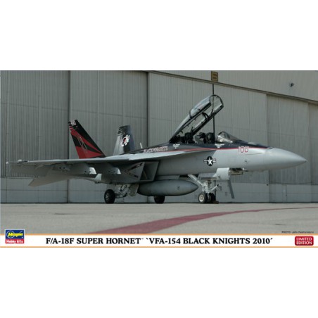 Maquette d'avion en plastique F/A-18F VFA-154 1/72