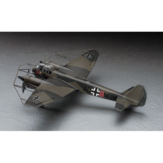 Kunststoffflugzeugmodell Ju88a-8 mit Ballonkabelschneider Kunststoffflugzeugmodell Ju88a-8 mit Ballonkabelschneider | Scientific-MHD