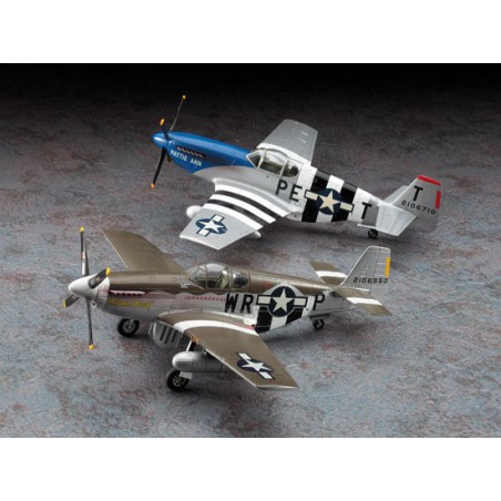 Maquette d'avion en plastique Combo P-51B D DAY 1/72