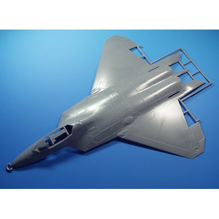 Plastic plane model F-22 Raptor 1/48 (PT45) | Scientific-MHD