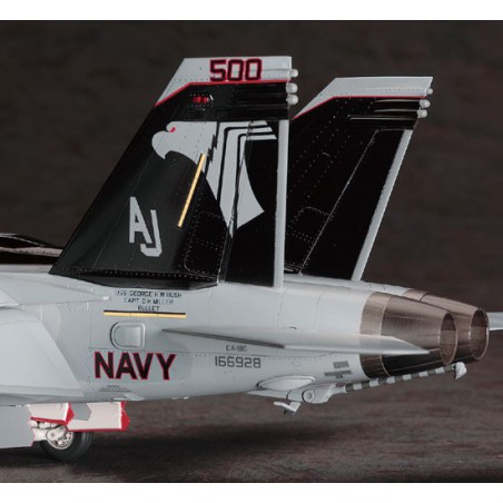 EA-18G Plastikflugzeugmodell 1/48 | Scientific-MHD