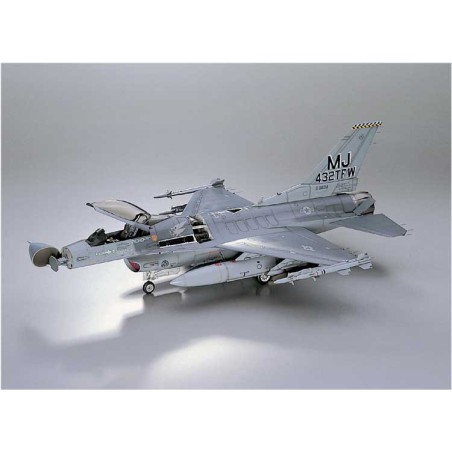 F-16A plastic plane model more tomcat (S27) 1/32 | Scientific-MHD