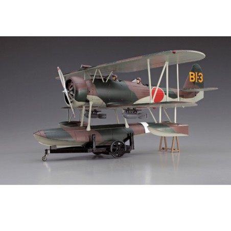 Maquette d'avion en plastique E8N1 DAVE 1/48