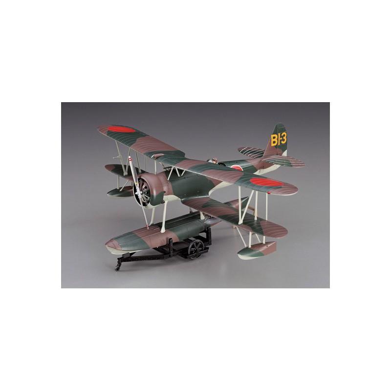 Maquette d'avion en plastique E8N1 DAVE 1/48