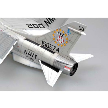 F-8J Crusader Plastic Plastic Ebene Modell | Scientific-MHD