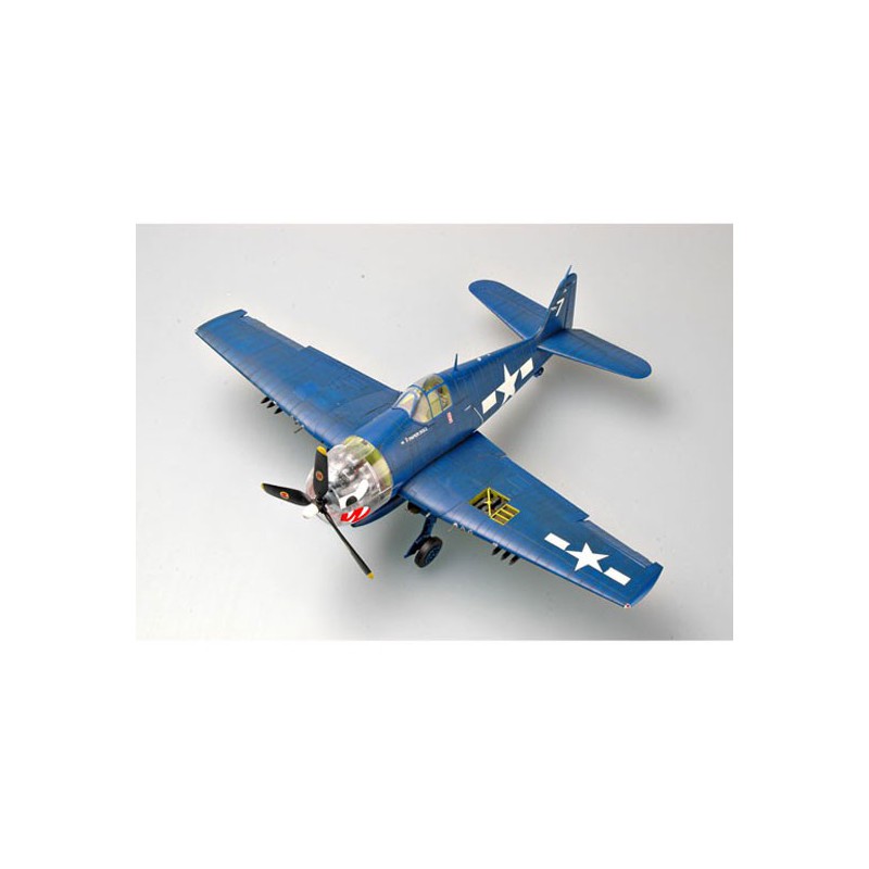 Maquette d'avion en plastique F6F-5 "HELLCAT"