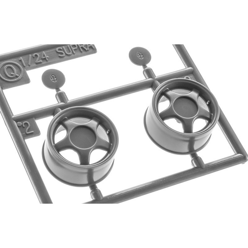 Maquette de voiture en plastique Toyota Supra A70 2,5GT Twin Turbo R 1990 Maquette de voiture en plastique Toyota Supra A70 2,5GT Twin Turbo R 1990