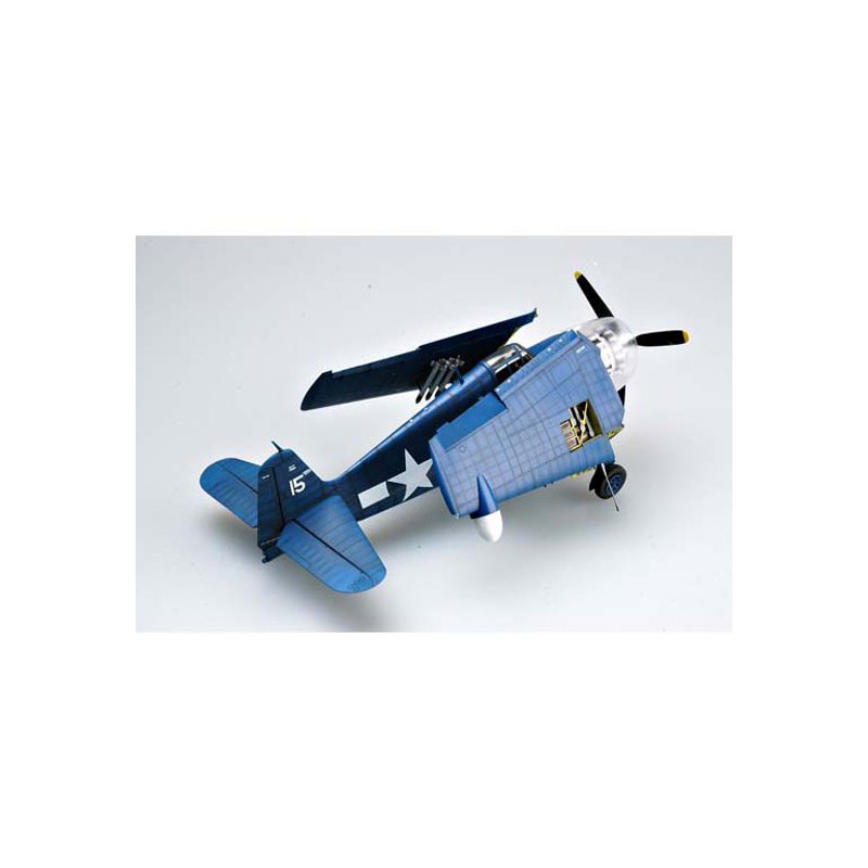 Maquette d'avion en plastique F6F-5N "HELLCAT" Maquette d'avion en plastique F6F-5N "HELLCAT"