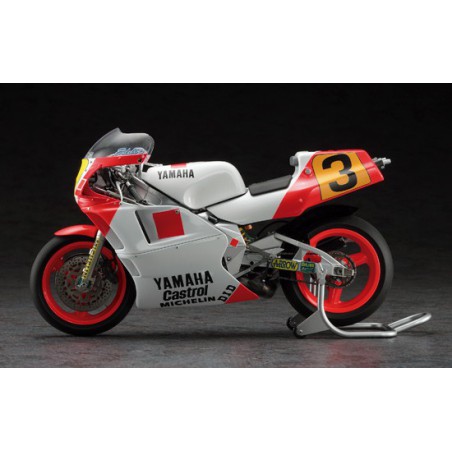 Maquette de moto en plastique YAMAHA YZR500 1988 1/12