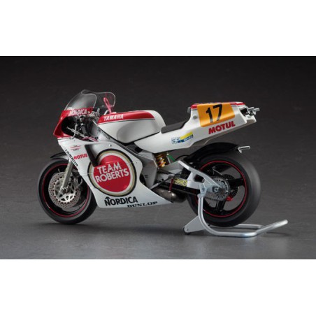 Maquette de moto en plastique YAMAHA ROBERTS 1988 1/12