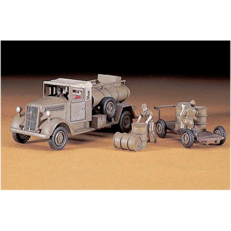 Maquette de Char en plastique MT 16 FUEL TRUCK ISUZU 1/72