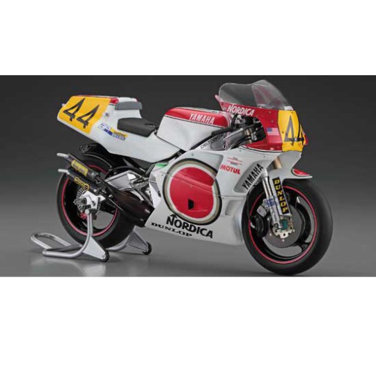 Maquette de moto en plastique YZR500 RALPH 1/12 Maquette de moto en plastique YZR500 RALPH 1/12