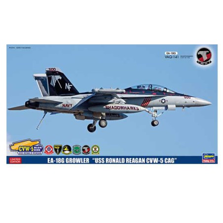 Maquette d'avion en plastique EA-18G USS R. Reagan 1/72