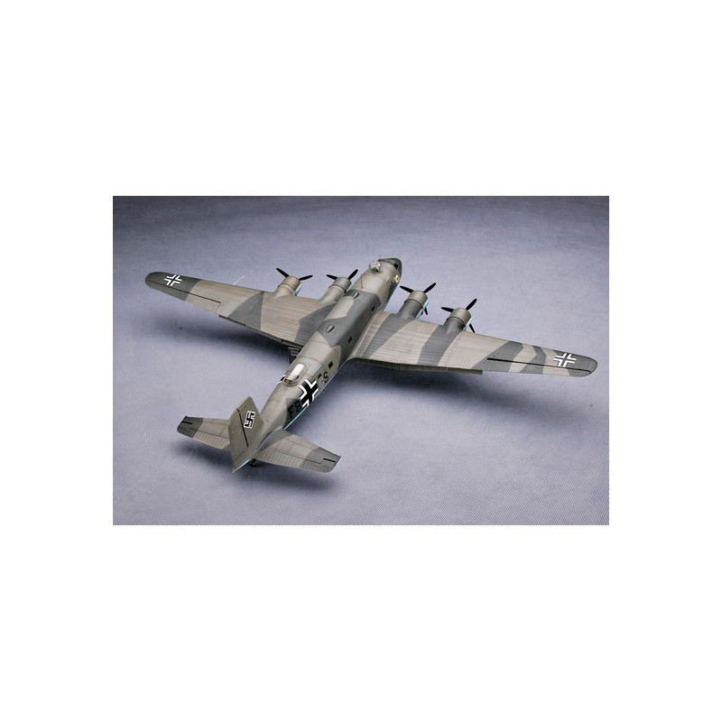 Maquette d'avion en plastique FW 200-4 CONDOR Maquette d'avion en plastique FW 200-4 CONDOR