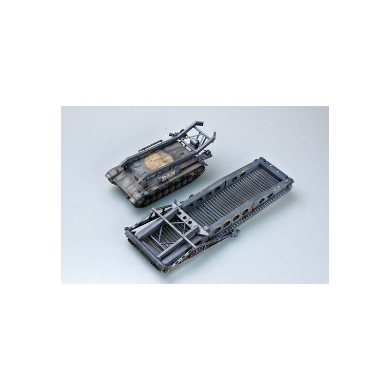 Maquette de Char en plastique GERMAN BRUCKENLEGER IV B Maquette de Char en plastique GERMAN BRUCKENLEGER IV B