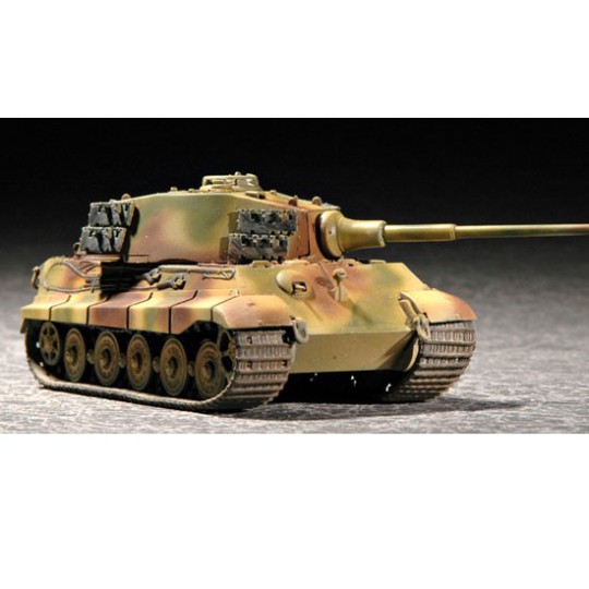 Maquette de Char en plastique GERMAN SD.KFZ.182 KING TIGER Maquette de Char en plastique GERMAN SD.KFZ.182 KING TIGER