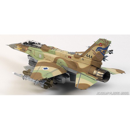 Maquette d'avion en plastique F-16I SUFA 1/32