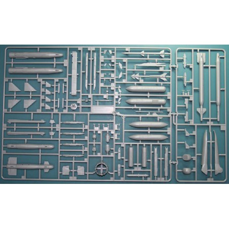 F-111C Plastikflugzeug Modell Australischer AF 1/48 | Scientific-MHD