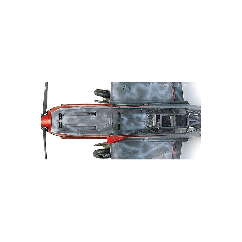 Maquette d'avion en plastique Messerschmitt BF109T-2 1/48