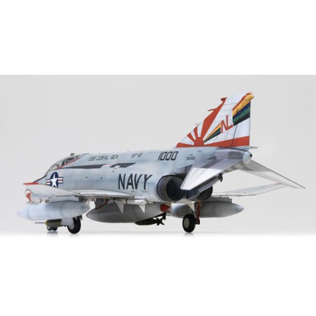 Plastic plane model F-4B Phantom MCP 1/48 | Scientific-MHD