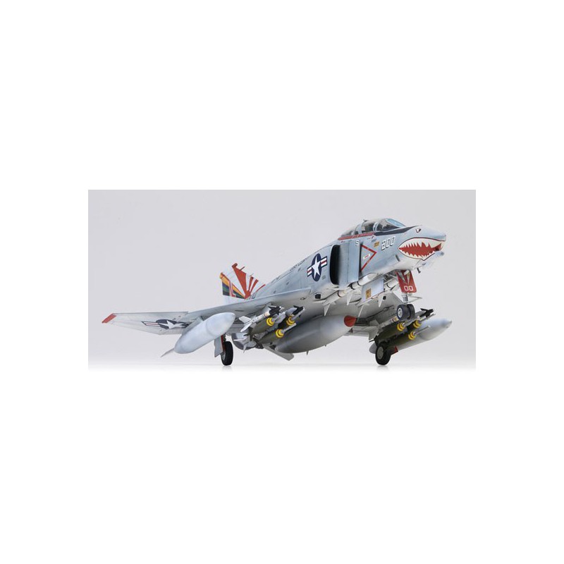 Maquette d'avion en plastique F-4B Phantom MCP 1/48