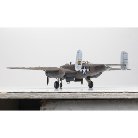 USAAF plastic plane model B-25D Pacific th. 1/48 | Scientific-MHD