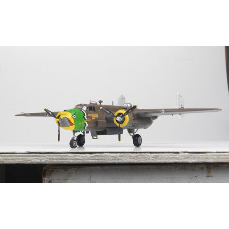 USAAF plastic plane model B-25D Pacific th. 1/48 | Scientific-MHD