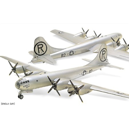 B-29A Kunststoffebene Modell Enolagay & Bockscar 1/72 | Scientific-MHD