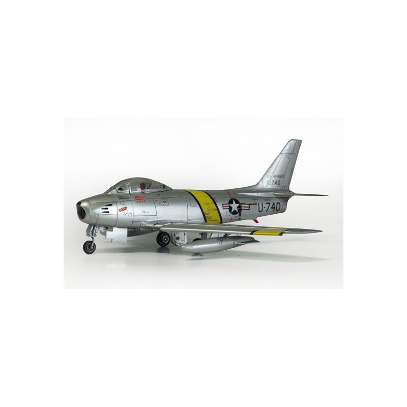 Maquette d'avion en plastique P-47D & F-86E As Gabreski 1/72