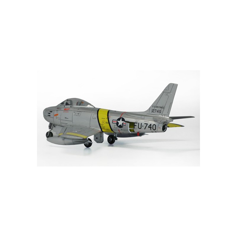 Maquette d'avion en plastique P-47D & F-86E As Gabreski 1/72