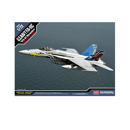 Plastic plane model F/A-18C VFA-82 MARAUDERS 1/72 | Scientific-MHD