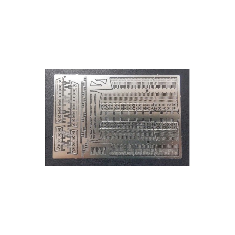 Maquette d'avion en plastique U.S. Navy SB2C-4 1/72