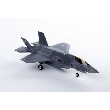 Maquette d'avion en plastique F-35A Seven Nations 1/72