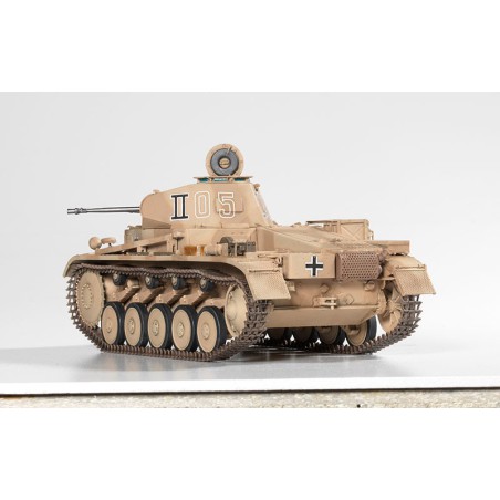 Maquette de Char en plastique German Panzer II Ausf.F "North Africa" 1/35
