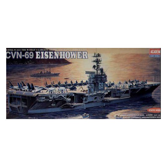 Maquette de Bateau en plastique USS EISENHOWER 1/800 Maquette de Bateau en plastique USS EISENHOWER 1/800