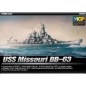 Maquette de Bateau en plastique USS Missouri BB-63 MCP 1/700