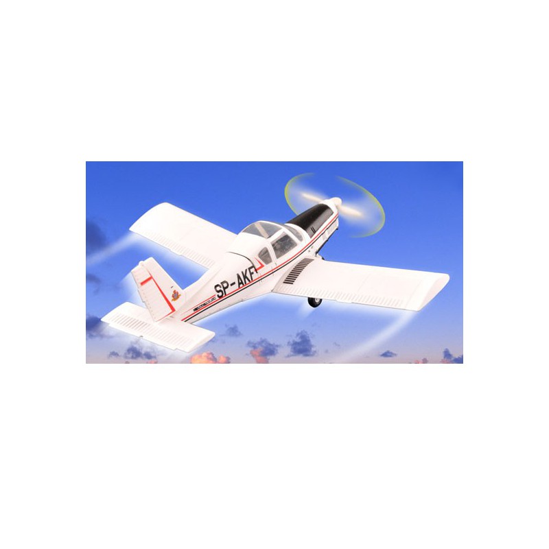 Maquette d'avion en plastique ZLIN Z-42M 1/72