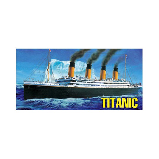 Maquette de Bateau en plastique R.M.S. Titanic1/550 Maquette de Bateau en plastique R.M.S. Titanic1/550