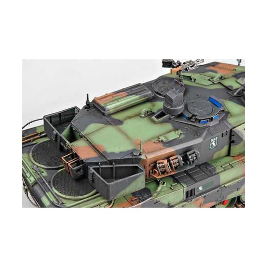 Maquette de Char en plastique LEOPARD 2 A5/A6NL 1/35 Maquette de Char en plastique LEOPARD 2 A5/A6NL 1/35