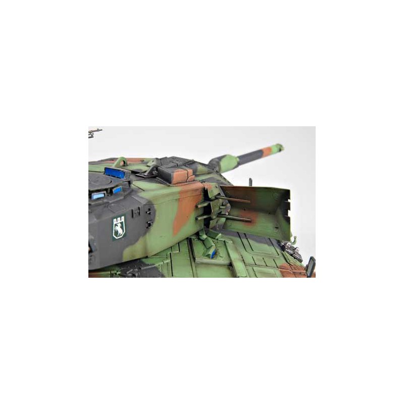 Maquette de Char en plastique LEOPARD 2 A5/A6NL 1/35