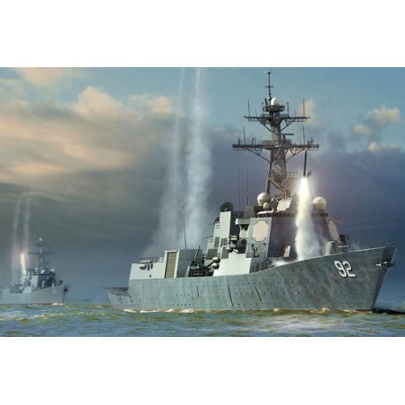 Maquette de Bateau en plastique USS Momsen DDG-921/700