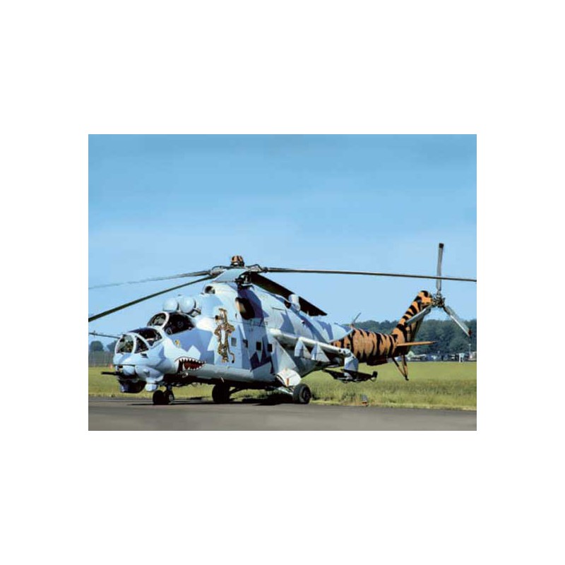 Maquette d'hélicoptère en plastique Mi-24V HIND-E1/72
