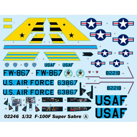 Maquette d'avion en plastique F-100F Super Sabre 1/32